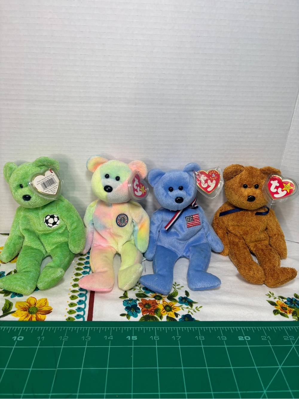Ty Beanie Babies Plush Bear Set 1999-2001 Kicks B.B.Bear America Fuzz